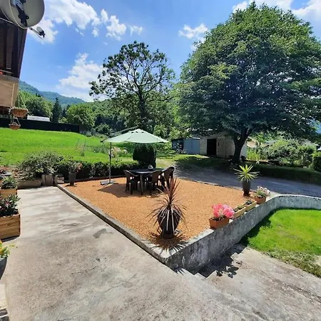 Prázdninový dům Maison Avec Jardin Pres De Luchon Cazaux-Layrisse